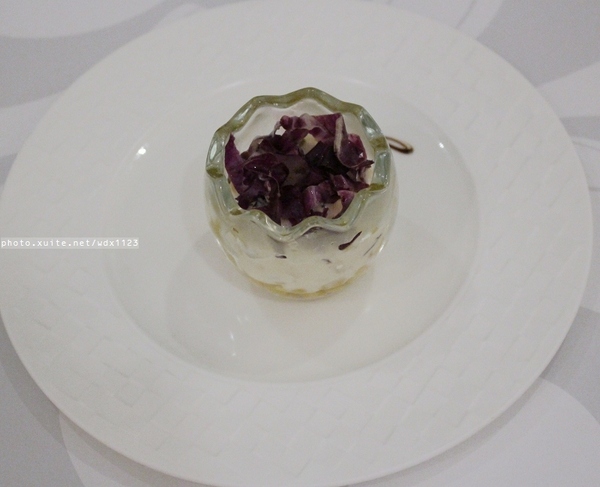 雅風筑雲：台中【雅風筑雲】藝園餐廳❤美食與藝術的結合，彷彿罝身於博物館用餐~103.04.20