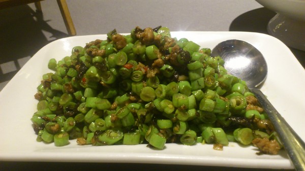 鳥窩窩私房菜(台中大遠百)：是鳥窩窩不是鳥窩