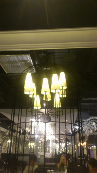 鳥窩窩私房菜(台中大遠百)：是鳥窩窩不是鳥窩