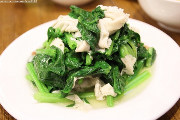 鼎泰豐(台中大遠百店):鼎泰豐in台中大遠百~皮薄餡多滋味好,實在好吃咧❤103.4.12&05.24