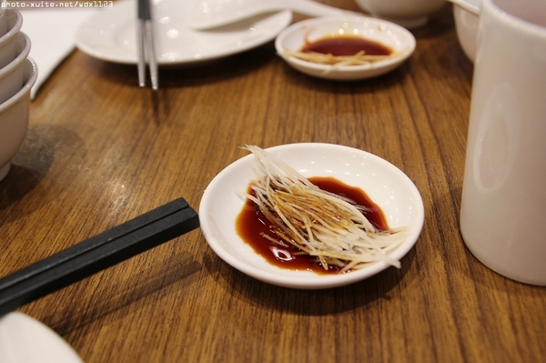 鼎泰豐(台中大遠百店):鼎泰豐in台中大遠百~皮薄餡多滋味好,實在好吃咧❤103.4.12&05.24