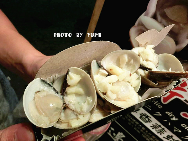 逢甲海邊小屋蛤蝦專賣店:【台中食記】天下第一鮮!超人氣乾燒蛤~明星媒體大力推薦@逢甲夜市-海邊小屋蛤蝦專賣店