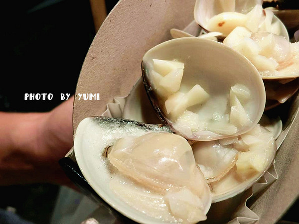 逢甲海邊小屋蛤蝦專賣店:【台中食記】天下第一鮮!超人氣乾燒蛤~明星媒體大力推薦@逢甲夜市-海邊小屋蛤蝦專賣店