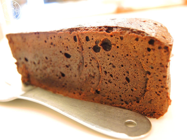 咖啡實驗室：呷飽祙【台北中正･咖啡實驗室Coffee lab】有萌貓駐店的咖啡廳