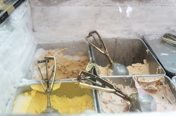 雪王冰淇淋:台北 捷運西門站 雪王冰淇淋~酸甜苦辣73種口味冰淇淋