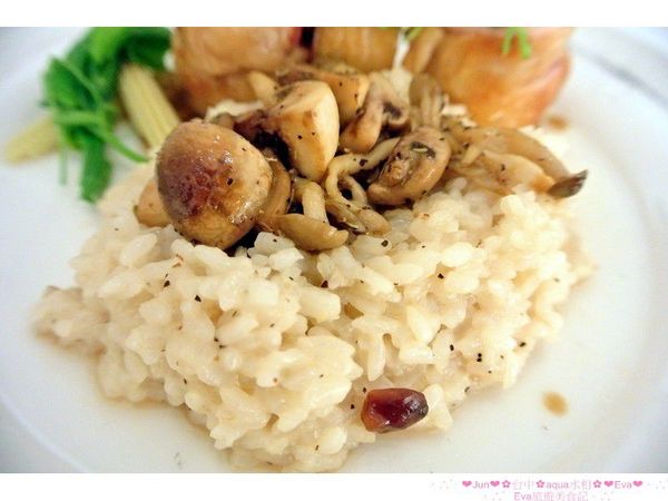 aqua水相法義料理(大遠百店)：【食記】oO。。台中　aqua水相法義料理　來這裡有美美的馬卡龍裝飾尬逼和愛麗絲夢遊仙境的下午茶陪伴大家～o○。