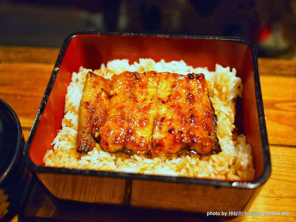 大東屋:【食記】台中大東屋日本料理鰻魚專賣朝富總店@西屯秋紅谷 : 中部知名鰻魚飯,味道尚可,但份量好像有點對不起他的價格?!