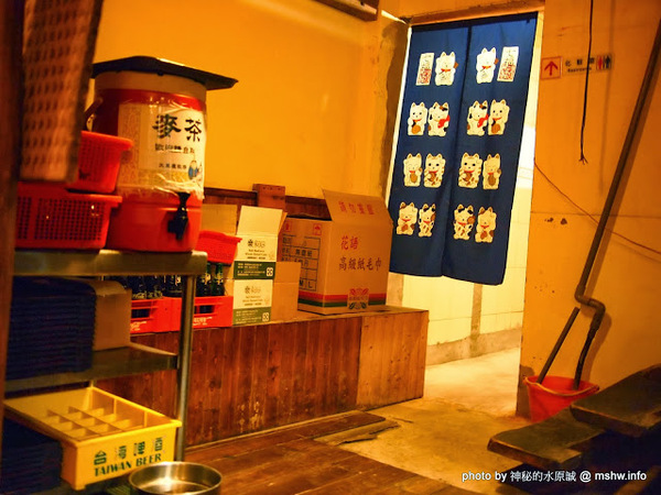 大東屋:【食記】台中大東屋日本料理鰻魚專賣朝富總店@西屯秋紅谷 : 中部知名鰻魚飯,味道尚可,但份量好像有點對不起他的價格?!