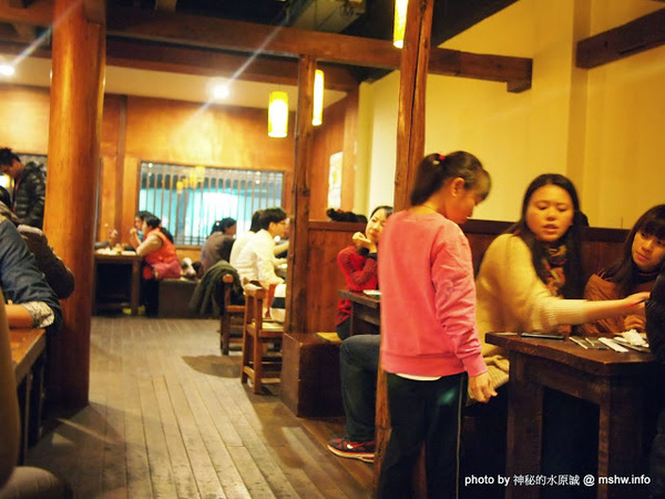 大東屋:【食記】台中大東屋日本料理鰻魚專賣朝富總店@西屯秋紅谷 : 中部知名鰻魚飯,味道尚可,但份量好像有點對不起他的價格?!