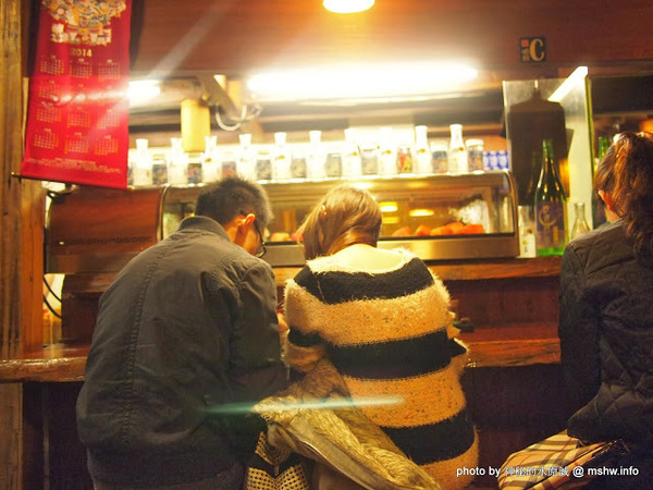 大東屋:【食記】台中大東屋日本料理鰻魚專賣朝富總店@西屯秋紅谷 : 中部知名鰻魚飯,味道尚可,但份量好像有點對不起他的價格?!