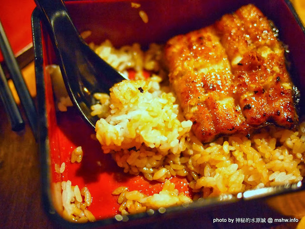 大東屋:【食記】台中大東屋日本料理鰻魚專賣朝富總店@西屯秋紅谷 : 中部知名鰻魚飯,味道尚可,但份量好像有點對不起他的價格?!