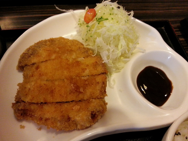 千衛和風食堂(中科店)：餐點上還有很大的進步空間 ，吃起來有點空虛  