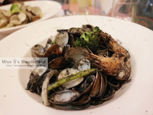 1375680_10200622330664740_1771543288_n