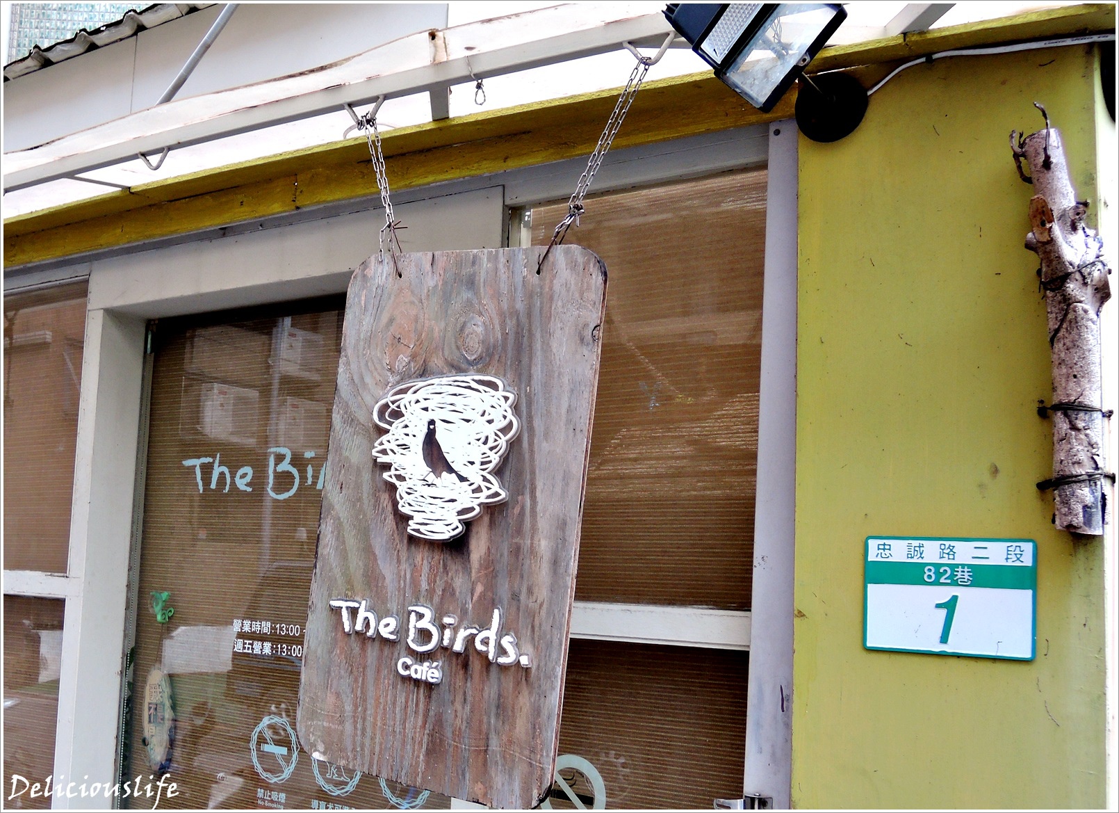 TheBirdsCafe-1