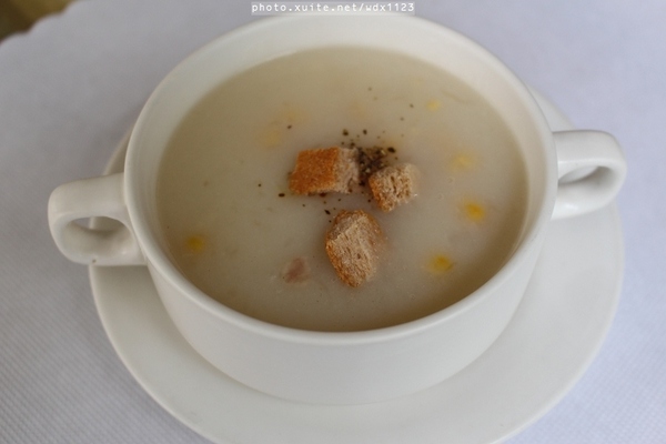 波納義廚：波納義廚✪價格實惠、深受學生喜愛的餐廳~103.04.23