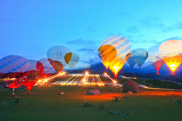 鹿野高台：[遊記]【台東】鹿野高台。 2013台灣國際熱氣球嘉年華 (上)