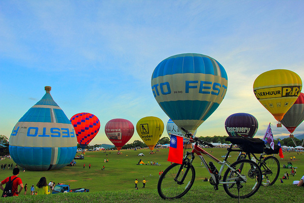 鹿野高台：[遊記]【台東】鹿野高台。 2013台灣國際熱氣球嘉年華 (上)