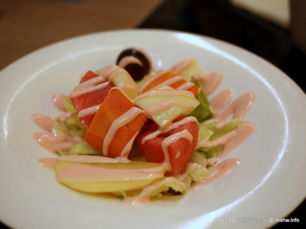 八月江南燒:【食記】台中西屯-八月江南燒 : 創意菜單,全新享受~這不是火鍋店啦XD