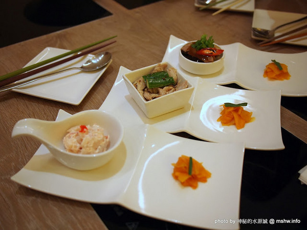 八月江南燒:【食記】台中西屯-八月江南燒 : 創意菜單,全新享受~這不是火鍋店啦XD