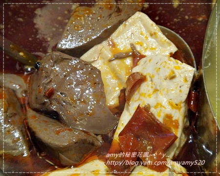 臥龍城巴蜀麻辣燙(原爭紅麻辣火鍋)：[口碑劵體驗] 正宗四川鴛鴦老火鍋~臥龍城巴蜀麻辣燙