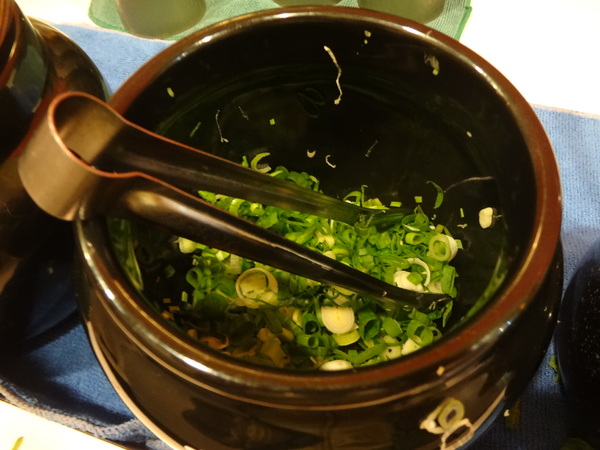 臥龍城巴蜀麻辣燙-麻辣火鍋專賣(原爭紅麻辣火鍋)：1021208[官本金文愛台灣口碑券第20彈]臥龍城巴蜀麻辣燙火鍋好吃到諸葛孔明都不打戰三分天下只想鴛鴦溺在一起