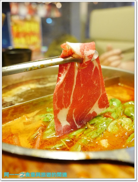 麻辣一村:捷運忠孝復興站東區美食 麻辣一村火鍋吃到飽~黑毛和牛盡情吃