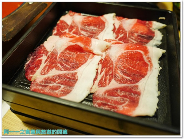 麻辣一村:捷運忠孝復興站東區美食 麻辣一村火鍋吃到飽~黑毛和牛盡情吃