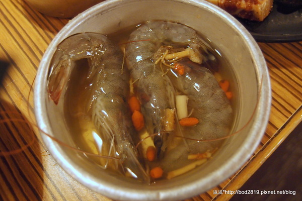 烤狀猿日式炭火燒烤(成都店):【台中西屯】烤狀猿日式炭火燒烤(成都店)-醃製肉品口味挺重的,但服務還不錯!