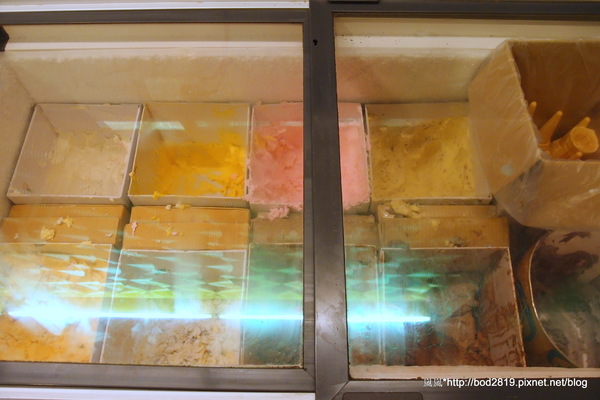 烤狀猿日式炭火燒烤(成都店):【台中西屯】烤狀猿日式炭火燒烤(成都店)-醃製肉品口味挺重的,但服務還不錯!