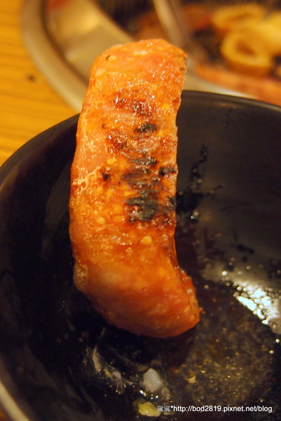 烤狀猿日式炭火燒烤(成都店):【台中西屯】烤狀猿日式炭火燒烤(成都店)-醃製肉品口味挺重的,但服務還不錯!