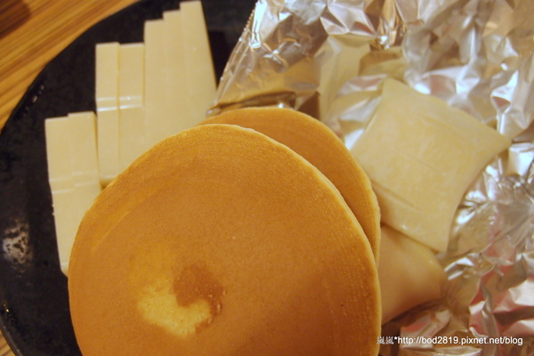 烤狀猿日式炭火燒烤(成都店):【台中西屯】烤狀猿日式炭火燒烤(成都店)-醃製肉品口味挺重的,但服務還不錯!