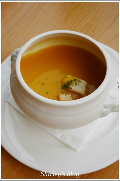 Conte de Fée 桐話:捷運永寧站.土城桐話庭園餐廳