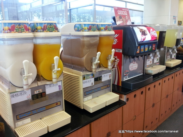 台中牛排館&元太祖蒙古烤肉(中科店)：【台中西屯】台中牛排館&元太祖蒙古烤肉－平日中午吃粗飽還ＯＫ啦