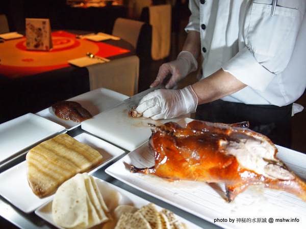 印月創意東方宴：【食記】台中WEIN Restaurant&Lounge印月創意東方宴@西屯 : 藝鴨三吃,傳統好食美味新體驗~限量的小確幸!