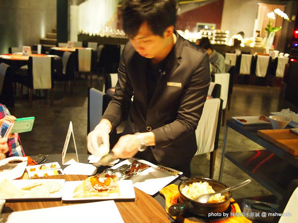 印月創意東方宴：【食記】台中WEIN Restaurant&Lounge印月創意東方宴@西屯 : 藝鴨三吃,傳統好食美味新體驗~限量的小確幸!