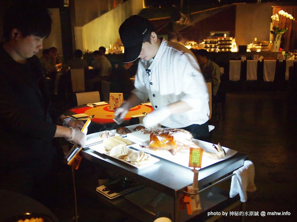 印月創意東方宴：【食記】台中WEIN Restaurant&Lounge印月創意東方宴@西屯 : 藝鴨三吃,傳統好食美味新體驗~限量的小確幸!