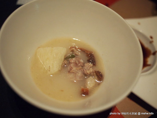 印月創意東方宴：【食記】台中WEIN Restaurant&Lounge印月創意東方宴@西屯 : 藝鴨三吃,傳統好食美味新體驗~限量的小確幸!