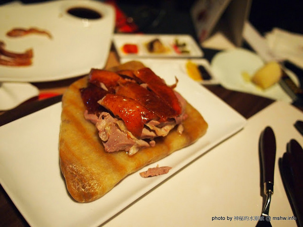 印月創意東方宴：【食記】台中WEIN Restaurant&Lounge印月創意東方宴@西屯 : 藝鴨三吃,傳統好食美味新體驗~限量的小確幸!