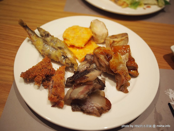 饗食天堂(台中店):【食記】台中西屯-饗食天堂自助美饌-台中遠百店 : 選擇繁多的異國創意料理,吃一圈就撐死啦…