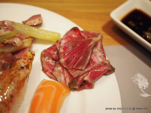 饗食天堂(台中店):【食記】台中西屯-饗食天堂自助美饌-台中遠百店 : 選擇繁多的異國創意料理,吃一圈就撐死啦…