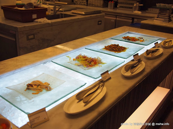 饗食天堂(台中店):【食記】台中西屯-饗食天堂自助美饌-台中遠百店 : 選擇繁多的異國創意料理,吃一圈就撐死啦…