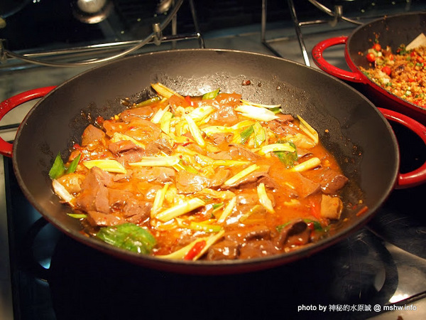 饗食天堂(台中店):【食記】台中西屯-饗食天堂自助美饌-台中遠百店 : 選擇繁多的異國創意料理,吃一圈就撐死啦…