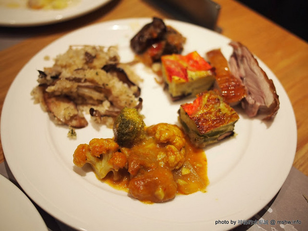 饗食天堂(台中店):【食記】台中西屯-饗食天堂自助美饌-台中遠百店 : 選擇繁多的異國創意料理,吃一圈就撐死啦…