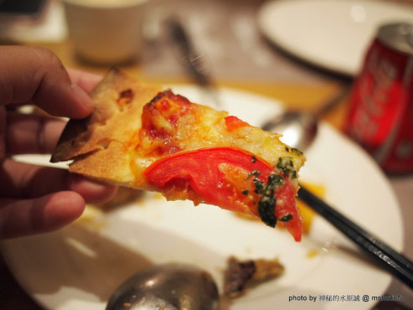 饗食天堂(台中店):【食記】台中西屯-饗食天堂自助美饌-台中遠百店 : 選擇繁多的異國創意料理,吃一圈就撐死啦…