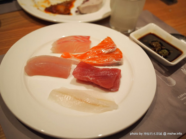 饗食天堂(台中店):【食記】台中西屯-饗食天堂自助美饌-台中遠百店 : 選擇繁多的異國創意料理,吃一圈就撐死啦…