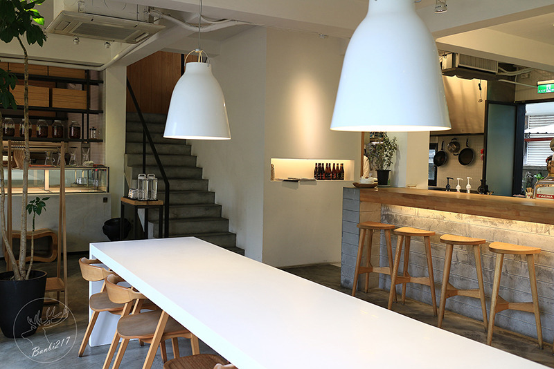 Banbi217 美食旅遊: 目覺咖啡三店 mezamas hikohi (台中西區精誠七街美食、咖啡館、早午餐、下午茶)