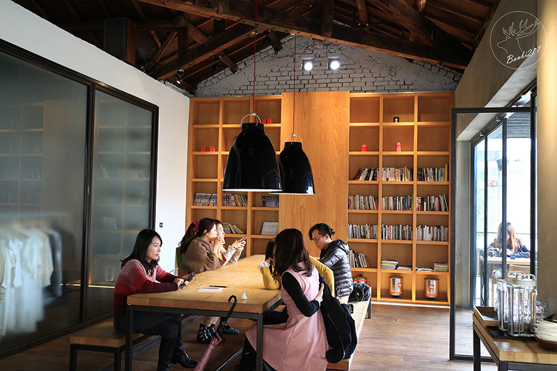 Banbi217 美食旅遊: 目覺咖啡三店 mezamas hikohi (台中西區精誠七街美食、咖啡館、早午餐、下午茶)