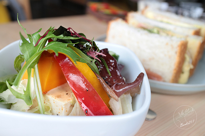 Banbi217 美食旅遊: 目覺咖啡三店 mezamas hikohi (台中西區精誠七街美食、咖啡館、早午餐、下午茶)