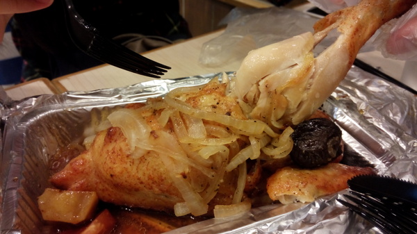 21世紀風味館/台中大遠百:口碑25-『21世紀風味館(台中大遠百)』之鄉村老梅烤半雞分享餐~吃過不後悔的好吃