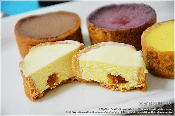 咕咕霍夫(漢口烘焙門市):【宅配】咕咕霍夫 午茶甜點時光:Petit Four & 茶蘋果蛋糕(TVBS報導推薦)